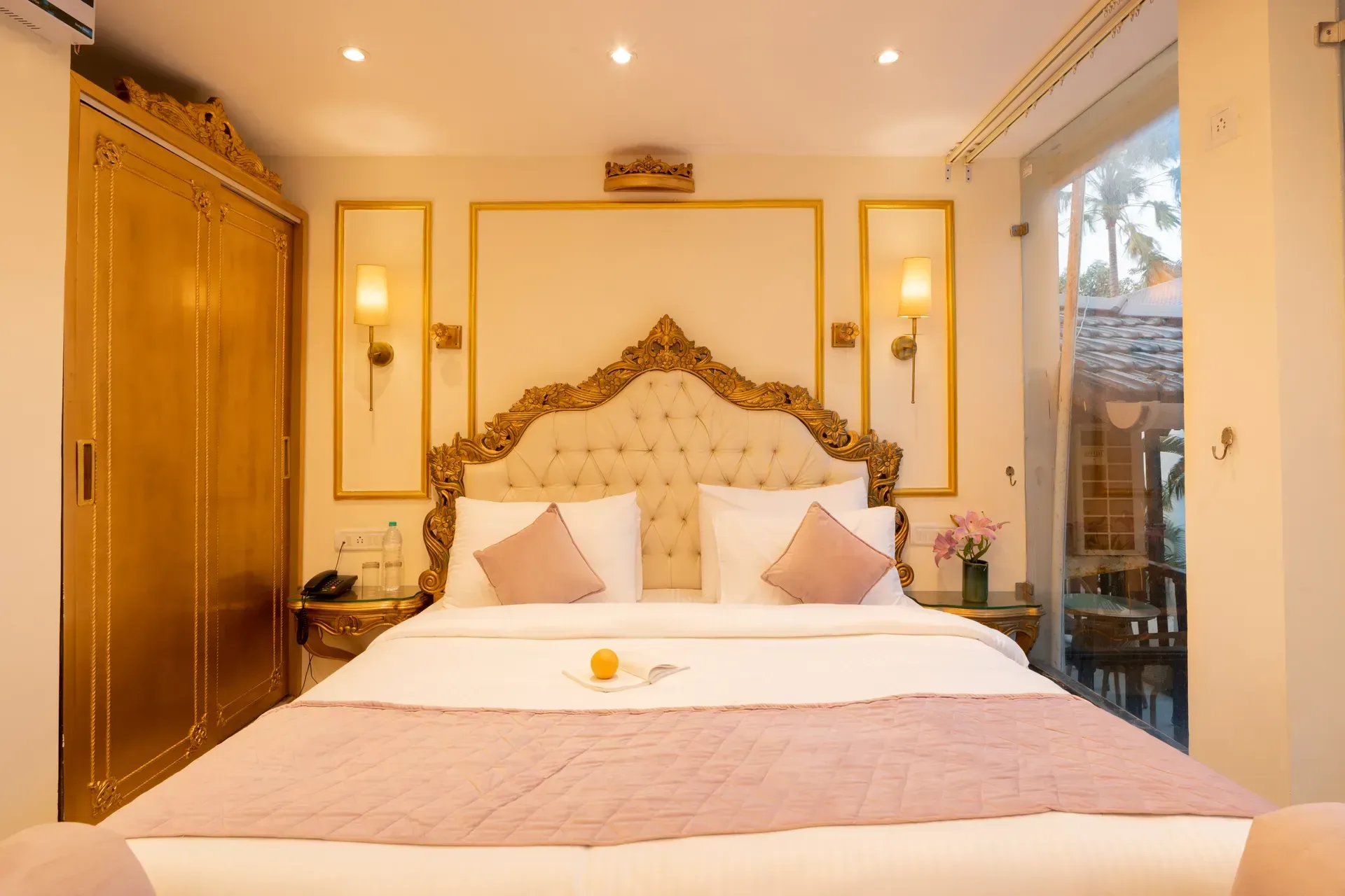 Bedroom 1 | Royal Suite